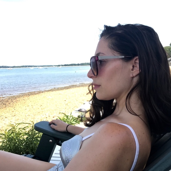 Meet your Posher, Cara - Picture 4 of 5